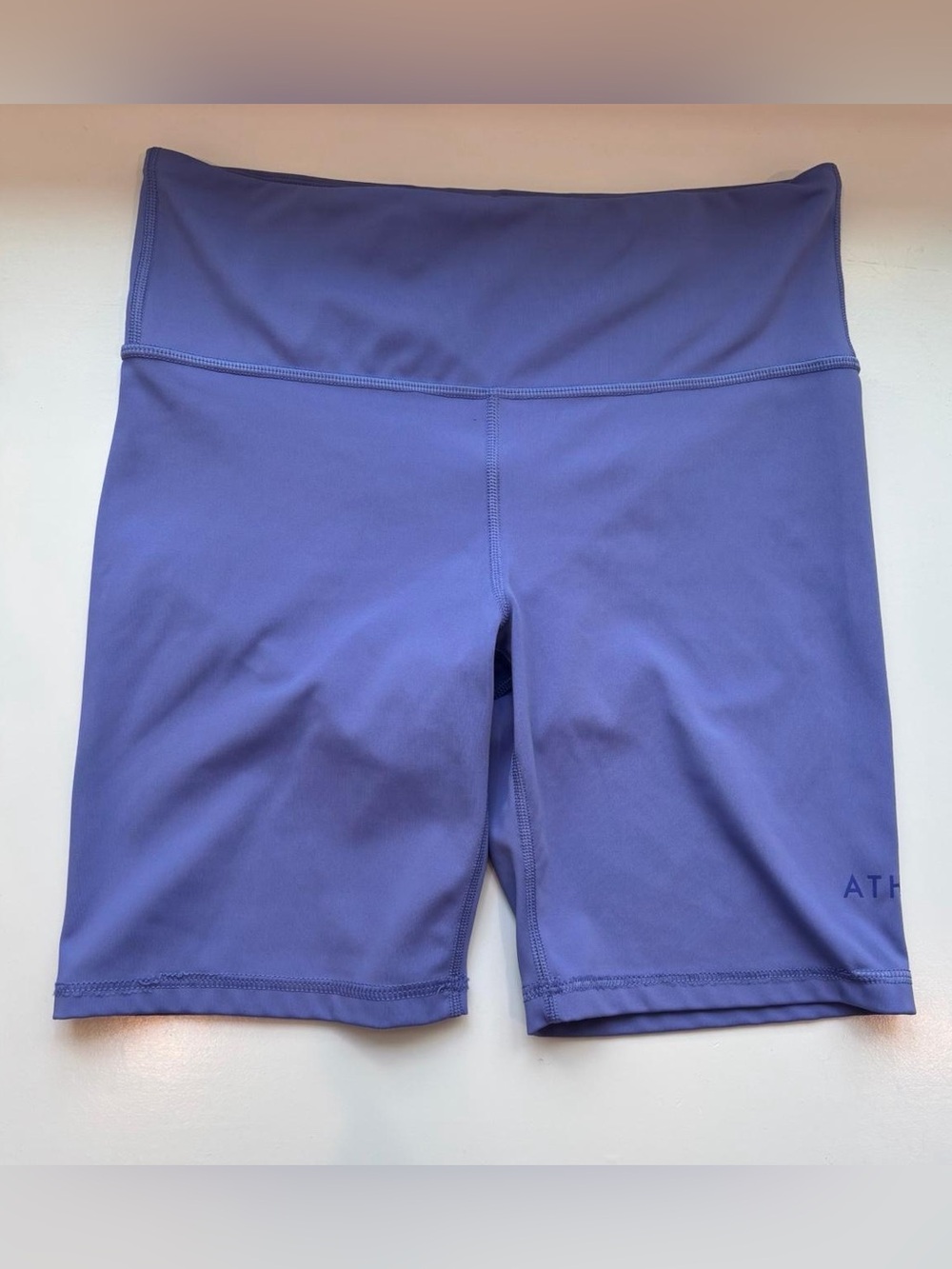 Athleta Elation Train Logo 7” Short